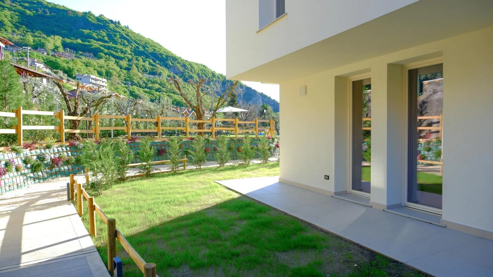 Costa Blu - Pool & Terrace Lake View Riva di Solto Italy